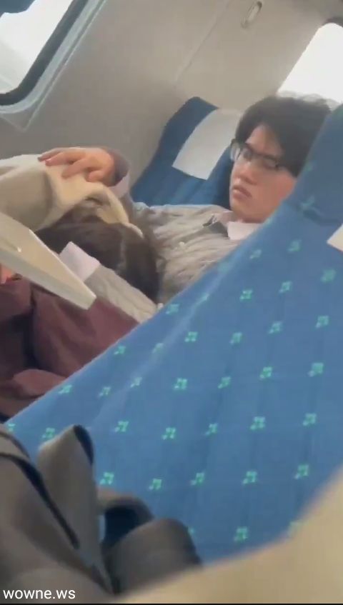 Chinese Girl Caught Giving Blow Job On A Train In Public (18+)